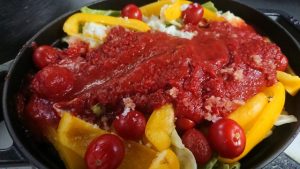 トマト煮込む前