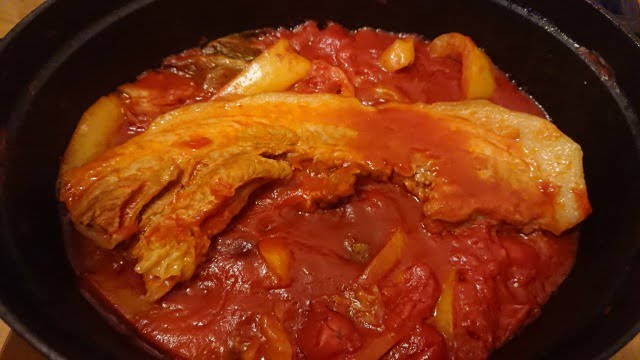 半ば放置気味に作る 豚バラ肉とキャベツのトマト煮込み 野郎飯 適当レシピと美味い店