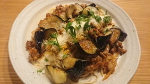 揚げなすミートソースのスパゲッティ