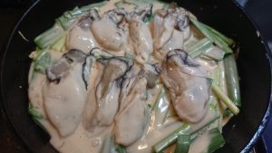 牡蠣とにらのちぢみ