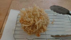 白いメンチカツ