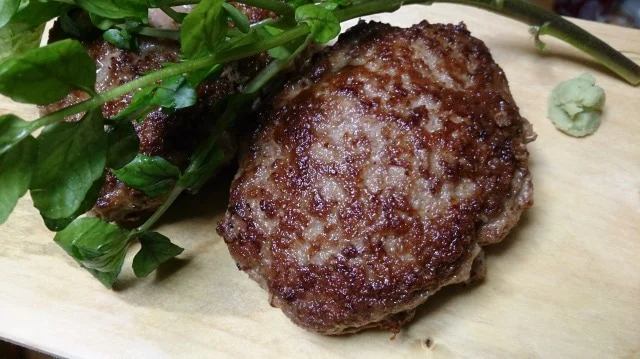 塩ハンバーグ