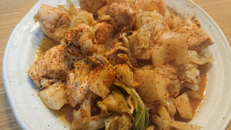 豚もも肉とキャベツ・レンコンのタヒン炒め