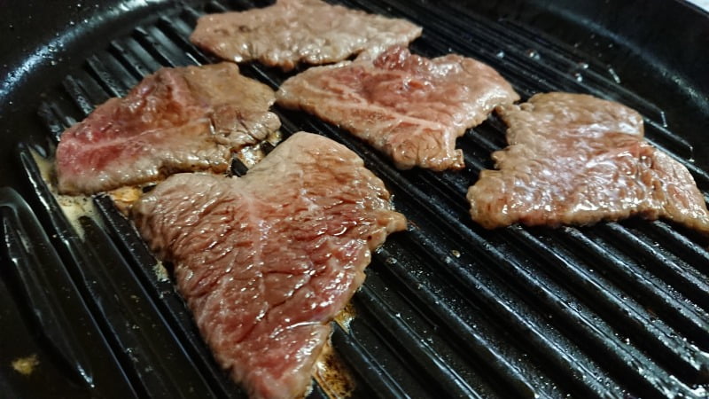 にくがとうのにくがとどけ