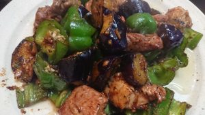 厚切り豚もも茄子ピーマンのトウチ黒胡椒炒め