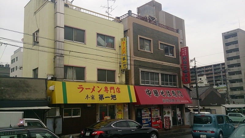 京都駅前東塩小路・本家 第一旭 たかばし本店で京都らしいラーメンを食べる。