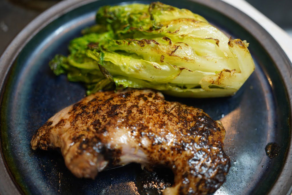 マグロ頬肉とロレタスのバター醤油焼き
