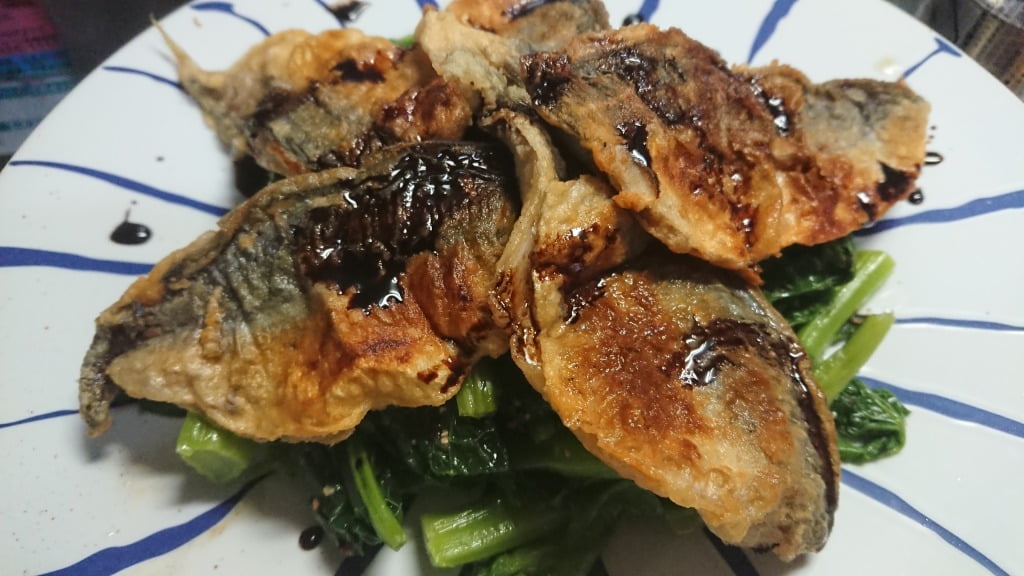 鯵フリットとほうれん草ソテー　バルサミコソース