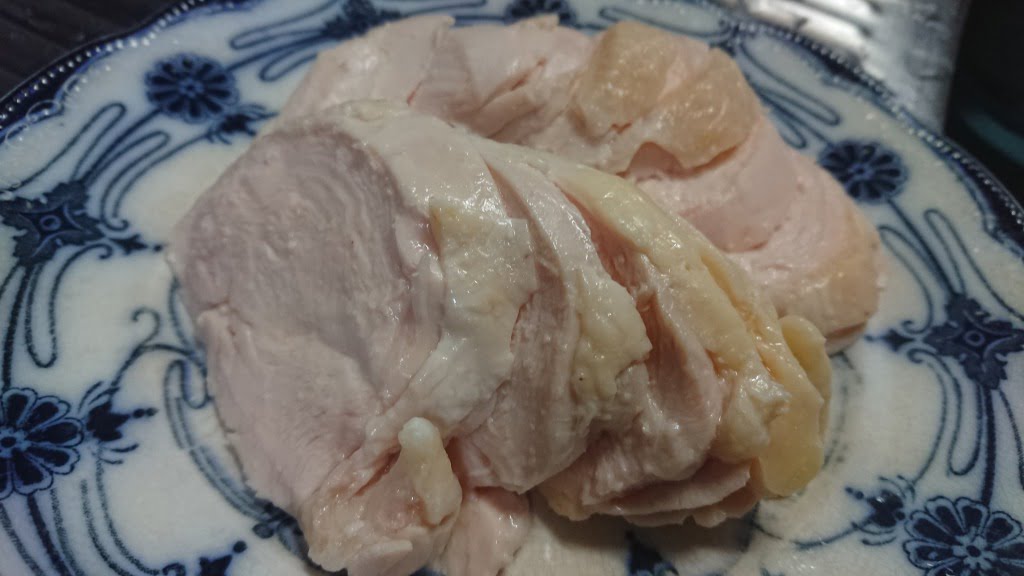 低温調理のシンプルな鶏ハム