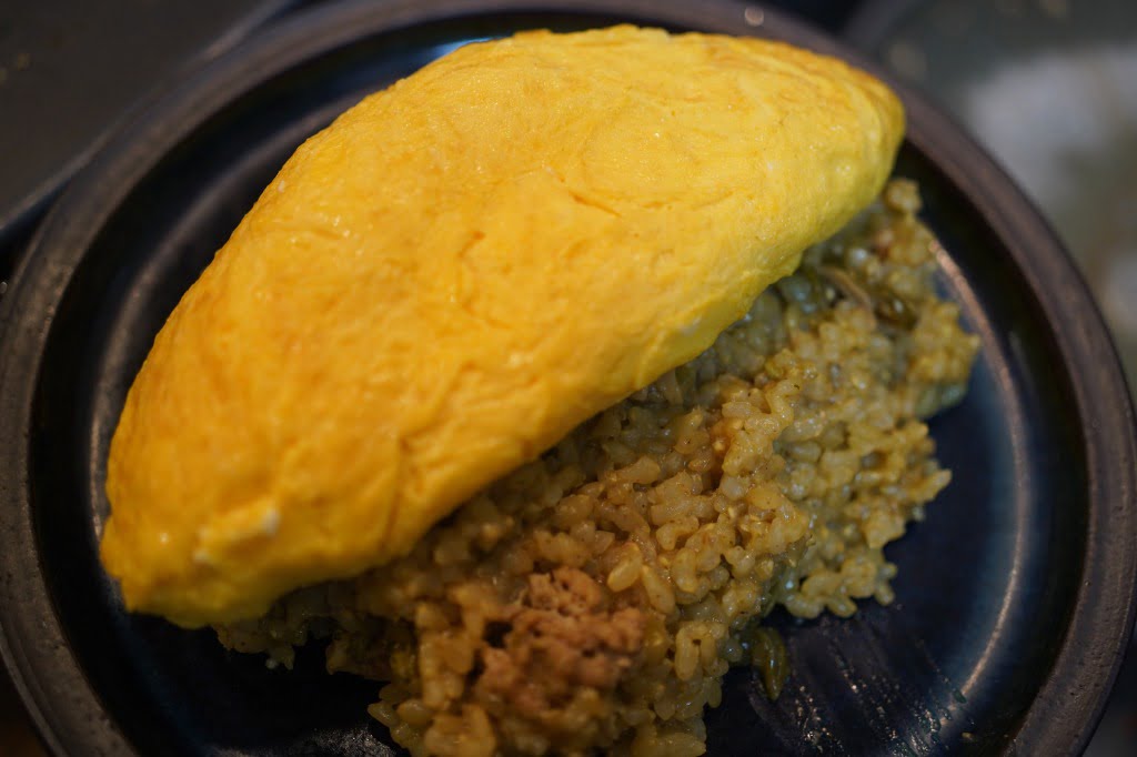 カレー炊き込みご飯オムライス