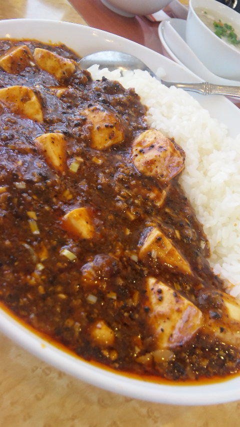 横浜中華街・福満園新館・四川風麻婆豆腐かけご飯