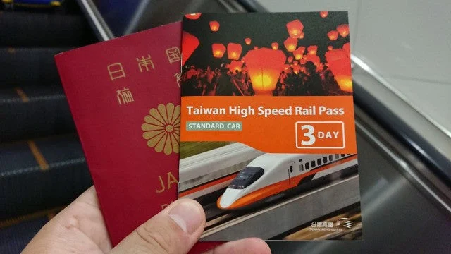 台北/台北駅・台鐵便當本鋪で買った臺鐵傳統排骨便當
