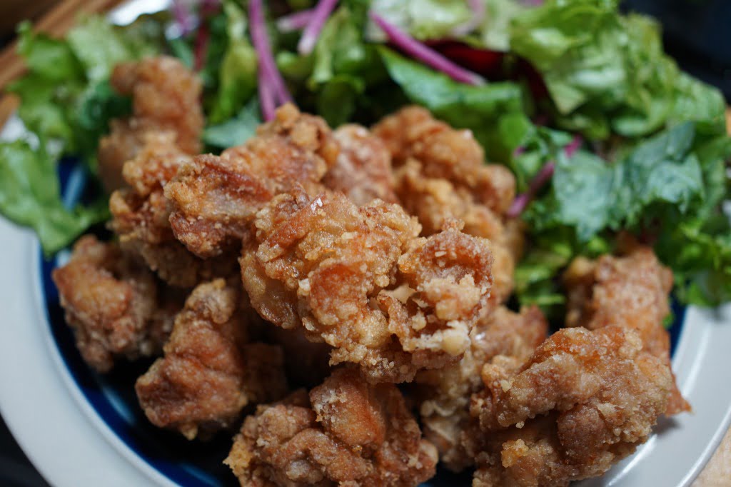 トラディショナルな街中華に出てきそうな鳥の唐揚げ