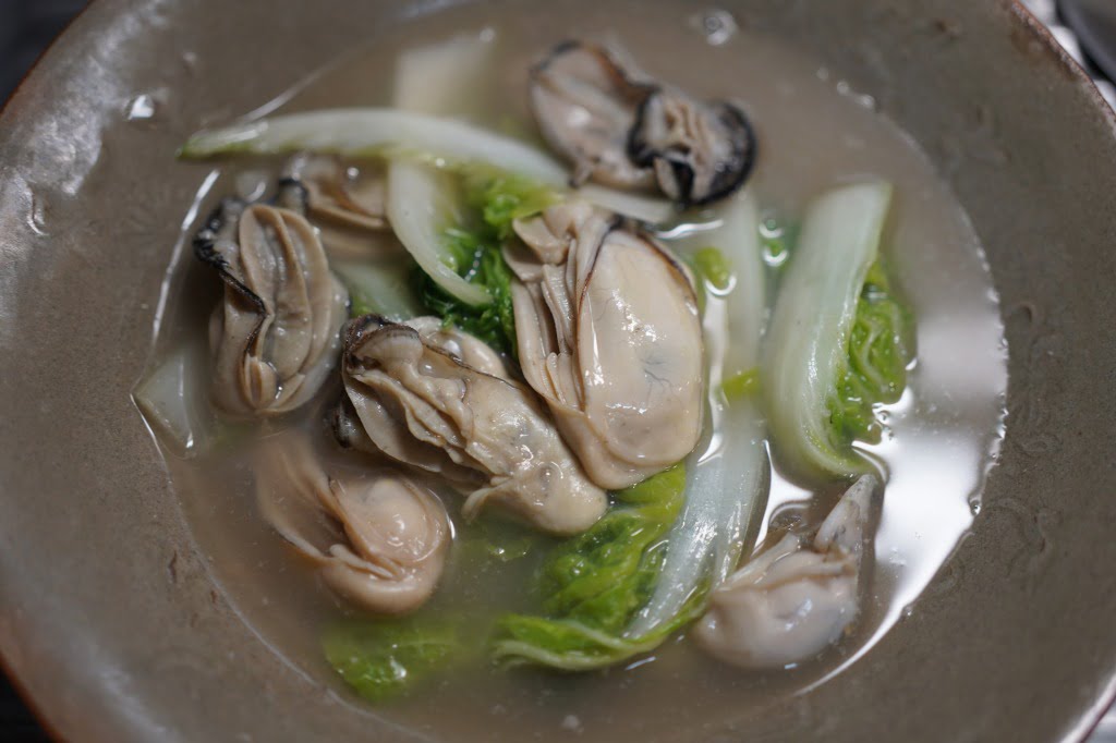 すごいシンプルなくたくた白菜と牡蠣のスープ煮