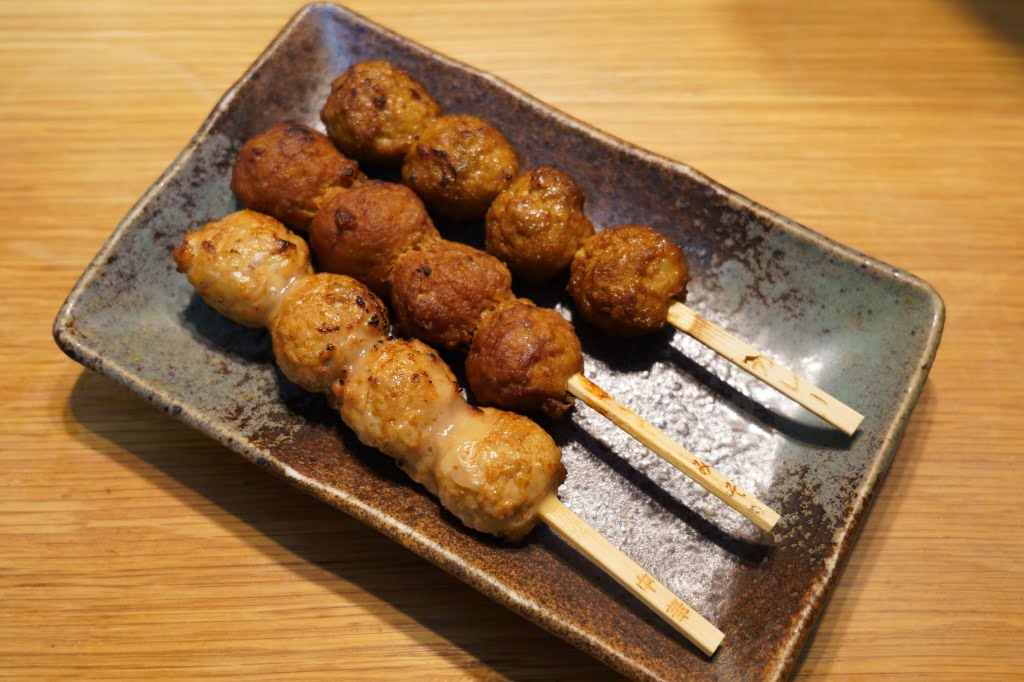 ファミリーマート・焼鳥達人の会監修つくね（味噌・中華・カレー）