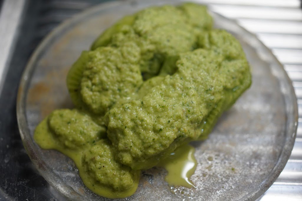 きゅうりドレッシングで食べるキウイサラダ