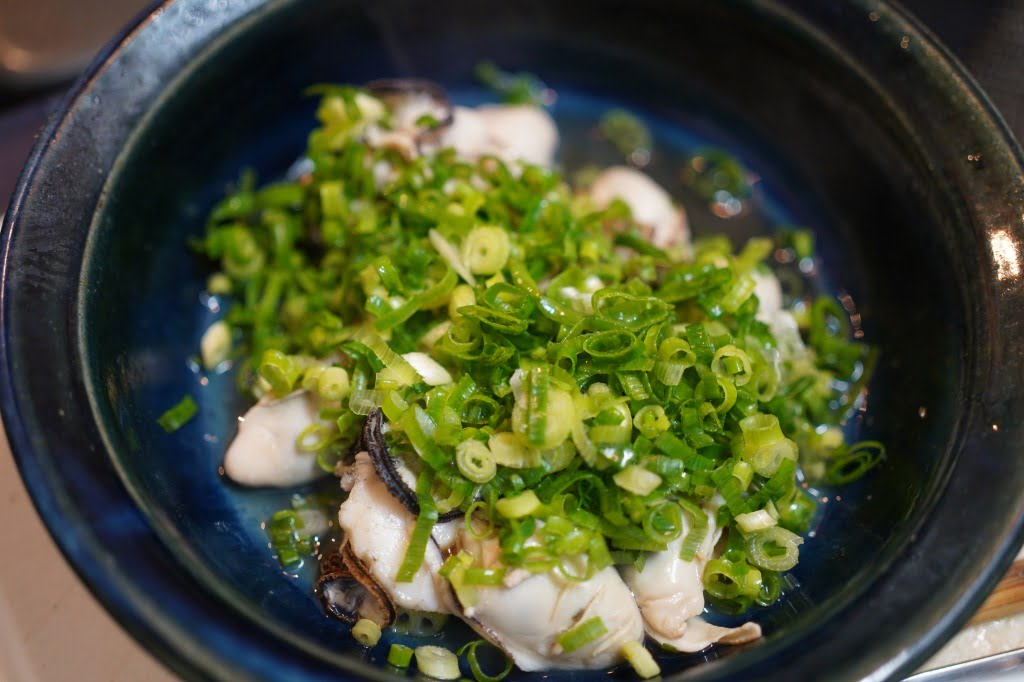 牡蠣の日本酒湯引きポン酢