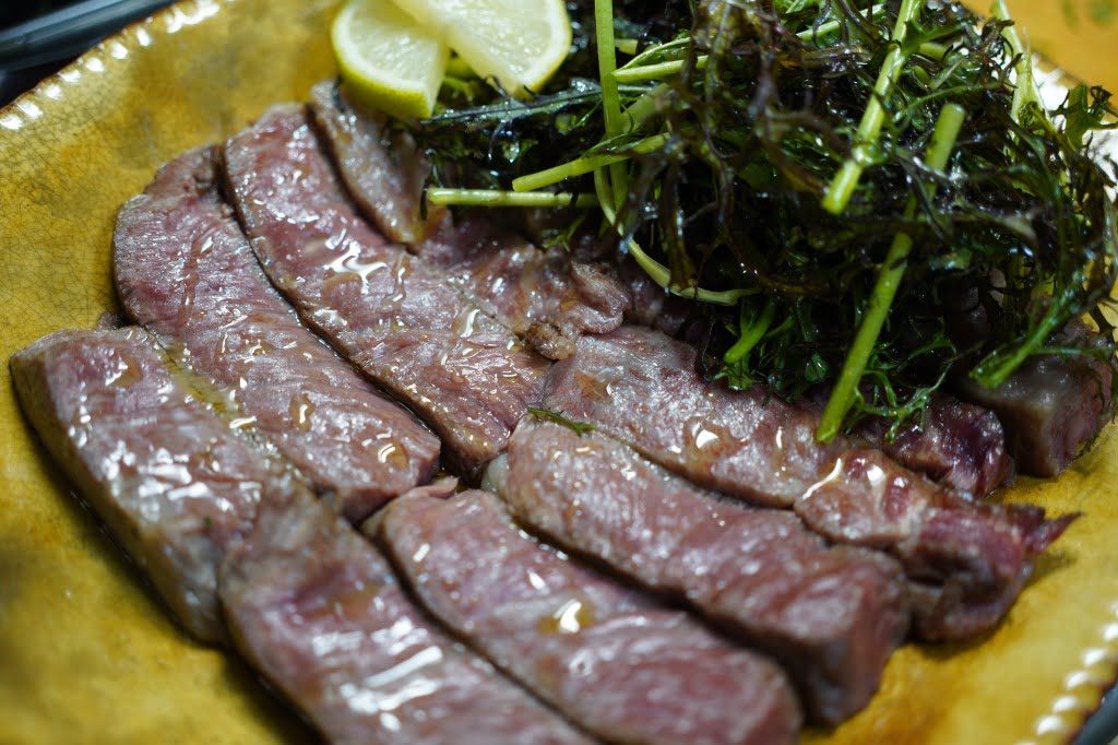 肉屋でいい肉をちゃんと買ってきて作る牛肉のタリアータ風