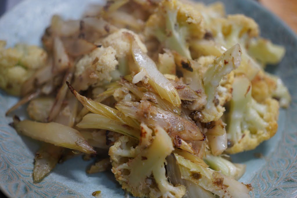 カリフラワーとセロリのシチリア風サラダ