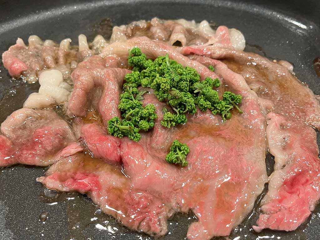 春のシグネチャーメニュー・花山椒と飛騨牛のすき焼き