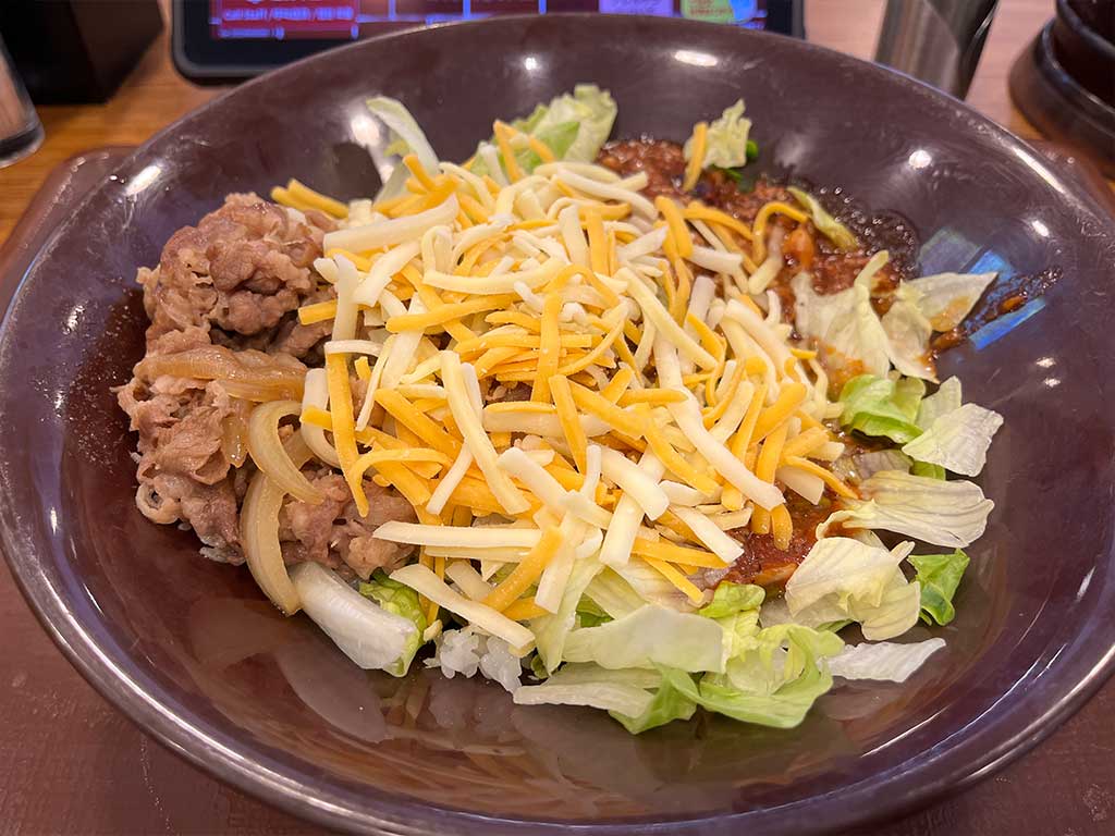 牛あいがけタコライス