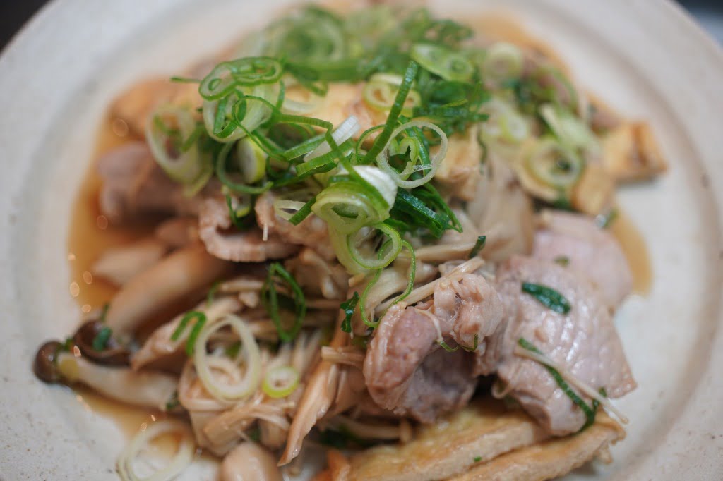 豚肉・油揚げ・キノコのポン酢炒め