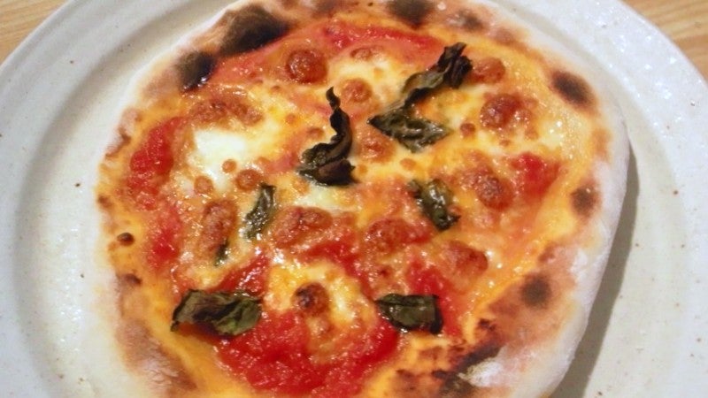 ガスコンロの魚焼きグリルを使って、家庭でナポリ風のピッツァを焼く!その2【マルゲリータ】