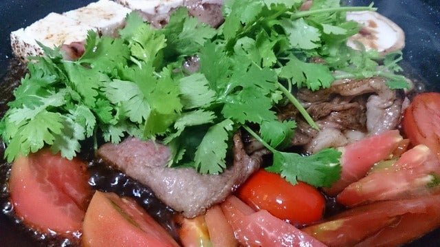 野郎飯流・トマトパクチーすき焼き