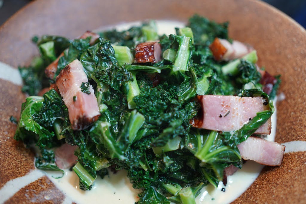 厚切り焼きベーコンとほうれん草のクリーム煮