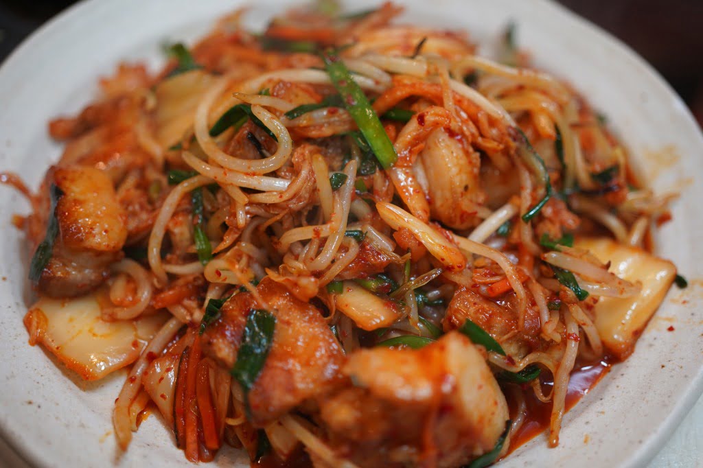 厚切り豚バラの豚キムチ