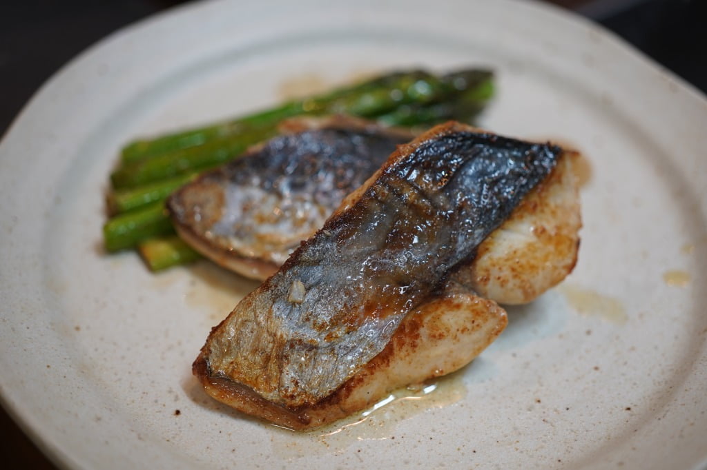 サワラと庄内アスパラガスのレモンバター