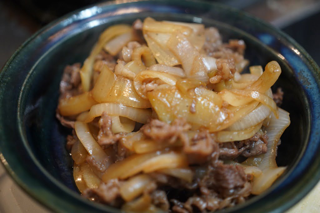 淡路島たまねぎをたっぷり使った十和田ばら焼き風