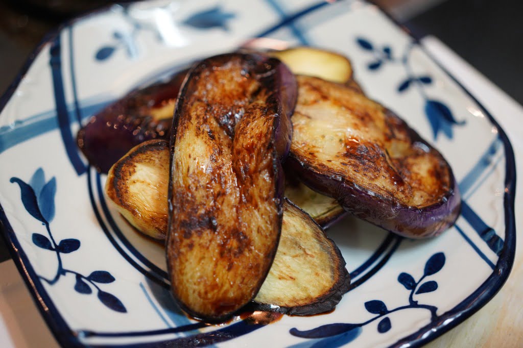 大阪富田林・ナカスジファームのナスを焼いただけ