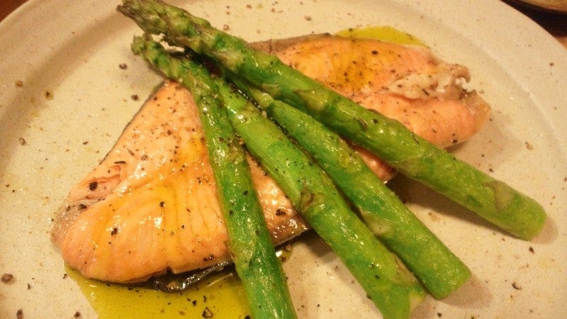 野郎飯流・アトランティックサーモンのアボカドオイルマリネグリル