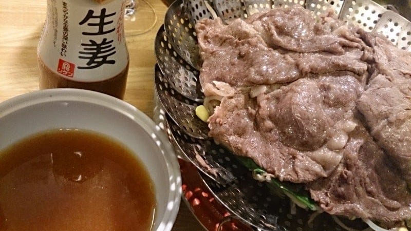 野郎飯流・牛肉と九条葱、もやし、えのき茸の焼酎蒸し
