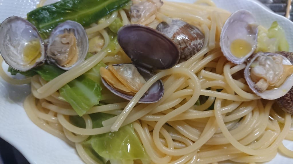 酒蒸し系スパゲッティ・レモンキャベツボンゴレビアンコ