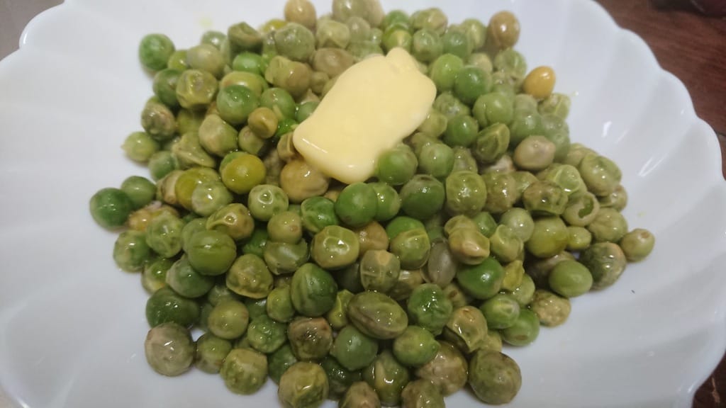茹でグリーンピース塩茹でバター
