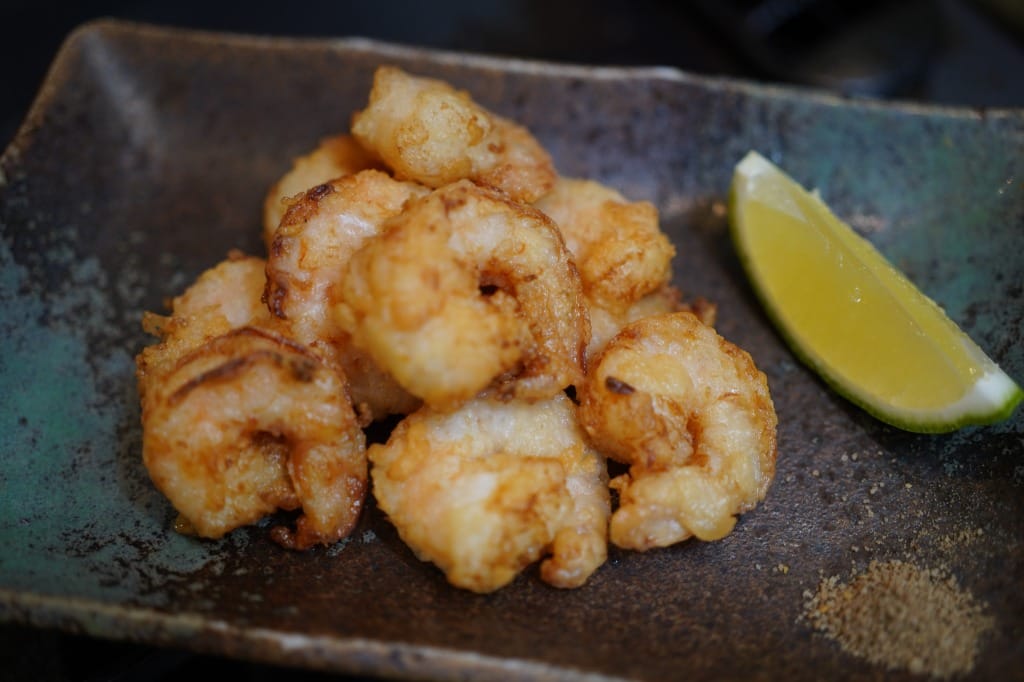 馬鹿みたいに旨いむき海老の白い唐揚げ