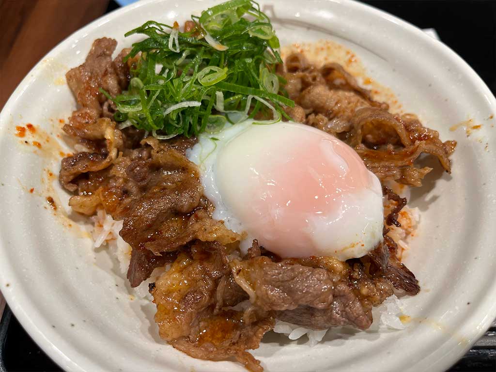 松屋の元祖旨辛焼き牛めし