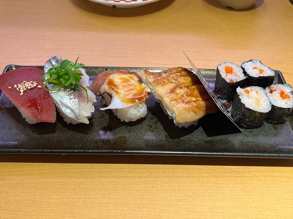 スシロー、大和寿司監修の「江戸前の匠すし5種盛り」を喰らう。