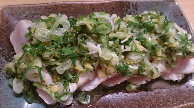 野郎飯流・ビンチョウマグロのたたき ねぎ塩柚子だれ