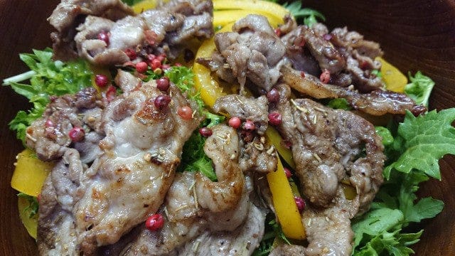 野郎飯流・スパイス香るラムサラダ