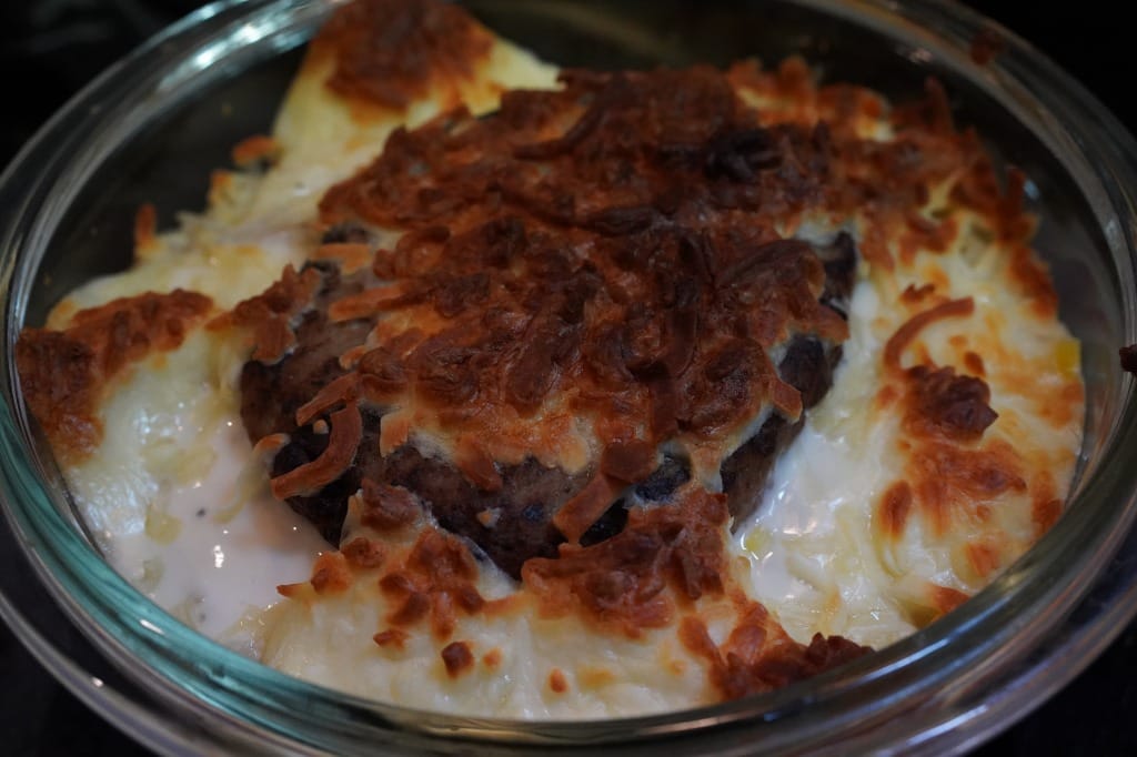 冷凍食品とレトルト食品だけで作るハンバーグドリア