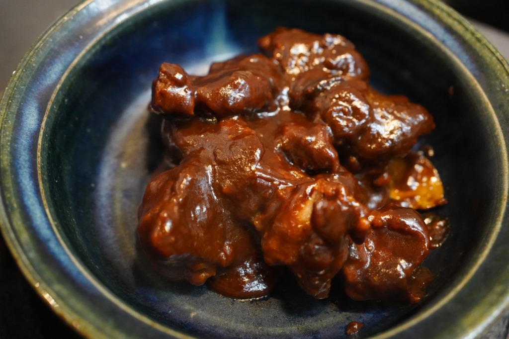 牛スネ肉のデミグラスソース煮込み