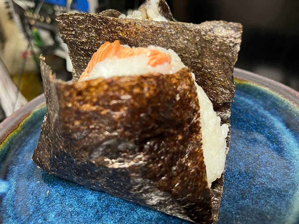 最高にして普通の焼き鮭おにぎり