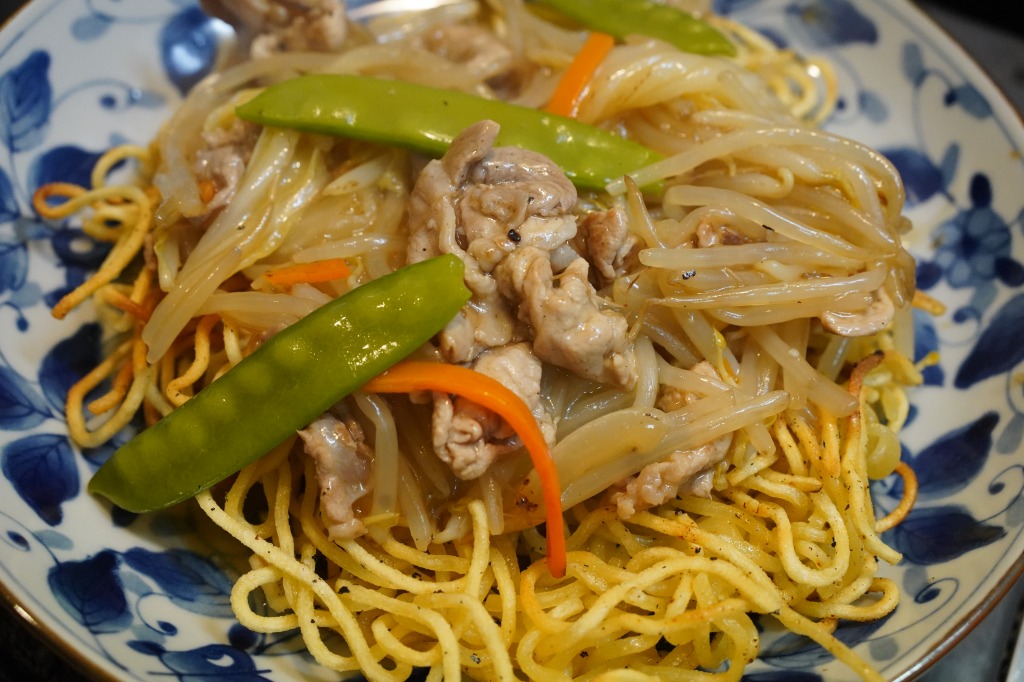 カラヒグ麺の、かた焼きそば（塩）