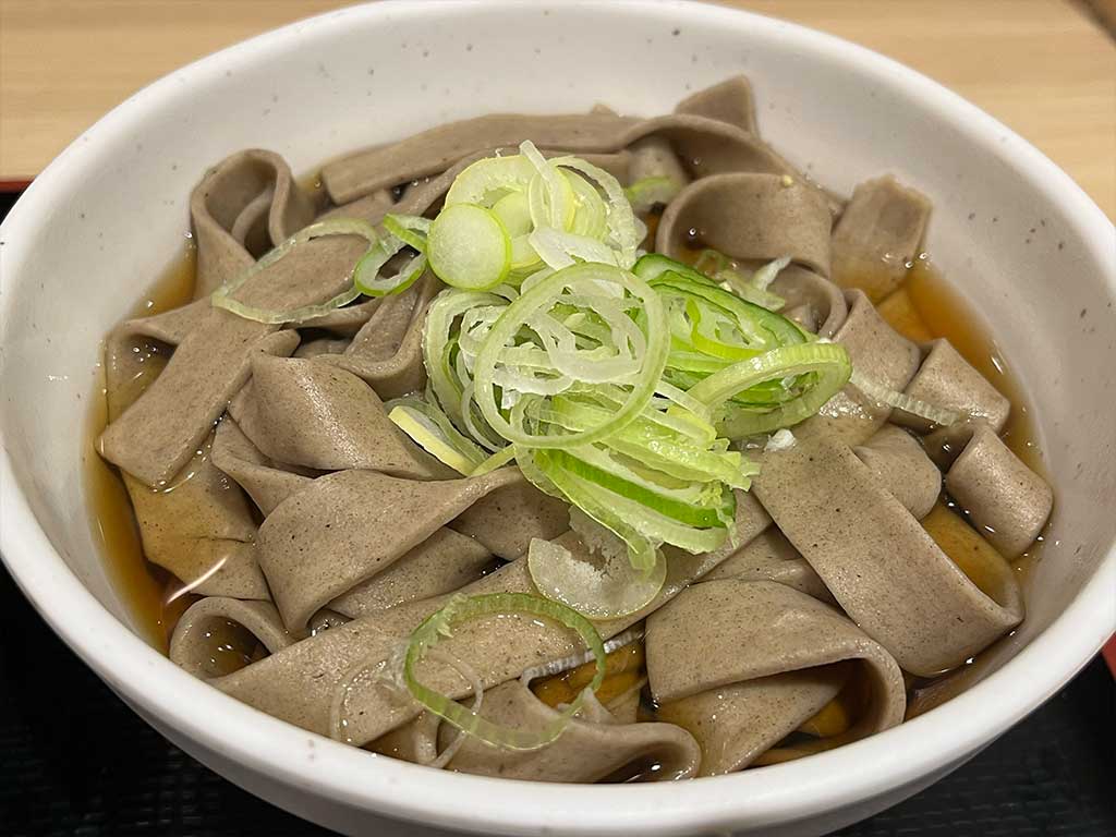 中目黒・吉そば、平打ちそば