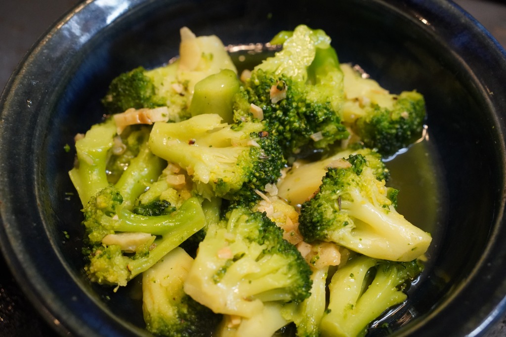 ブロッコリーガーリック炒め