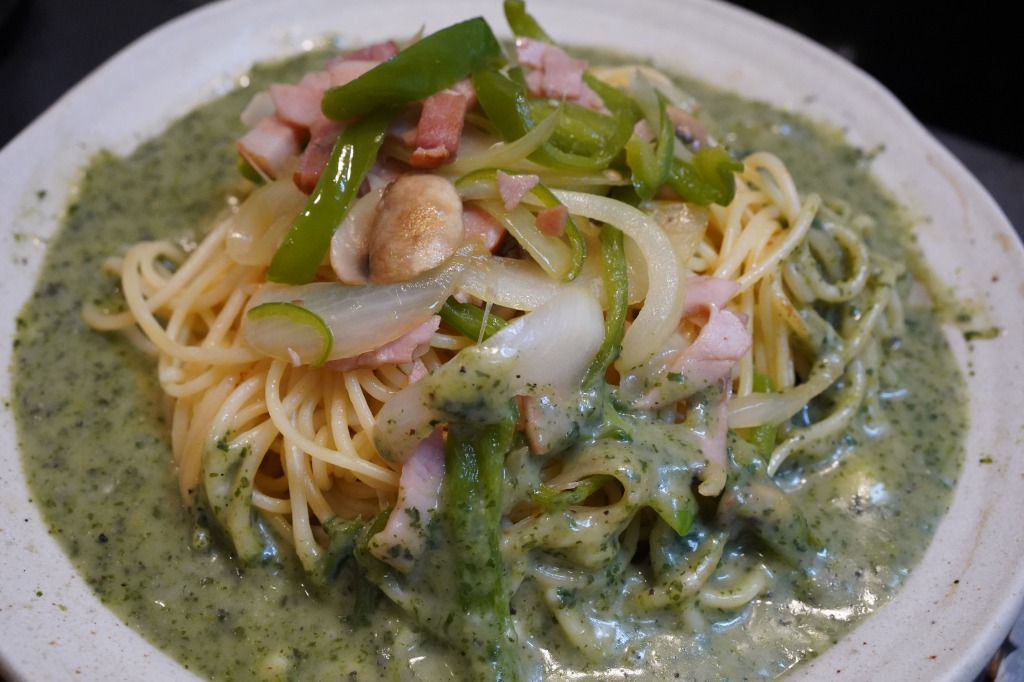 緑のあんかけスパゲッティ・ミラカン