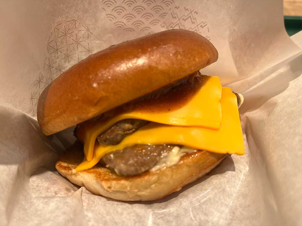 黒毛和牛のダブルチーズバーガー